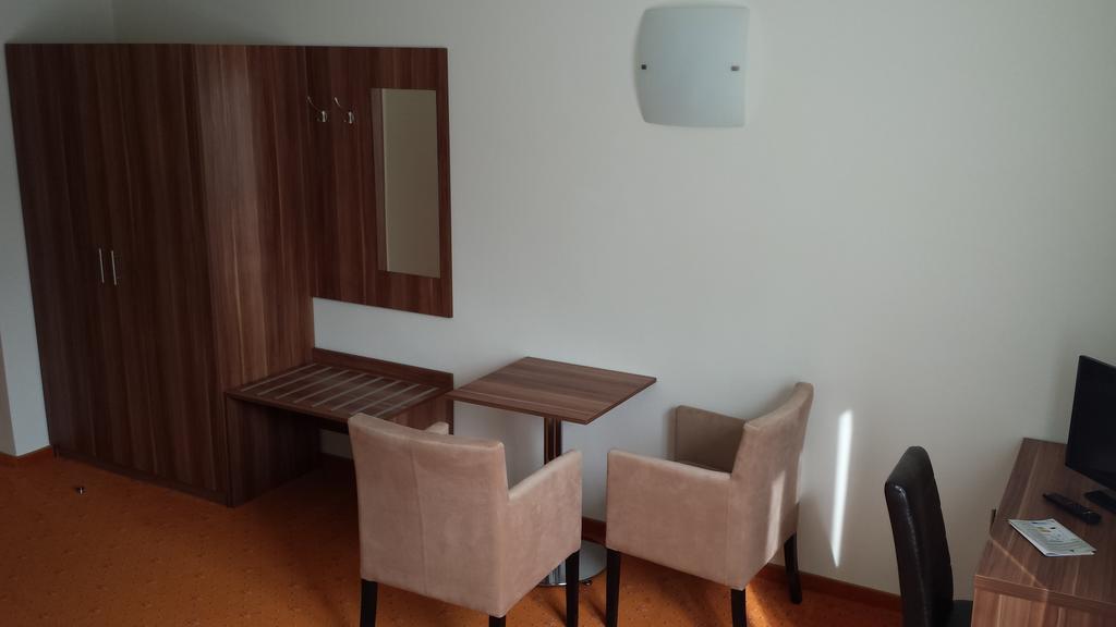 Stiftshotel Garsten Steyr Ruang foto
