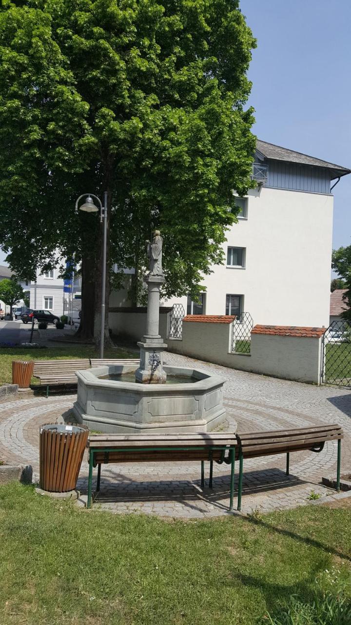 Stiftshotel Garsten Steyr Bagian luar foto